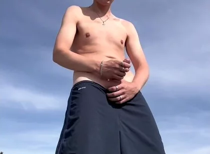 Freeballing and Fun on the Hike