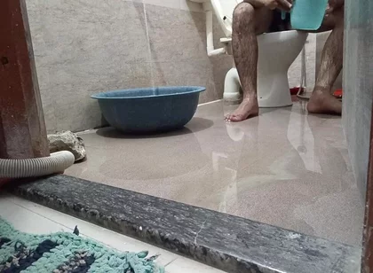 Who Would Like to Take a Nude Bath with Me?