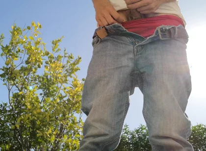 Hot Guy Jerks off Nervously Outdoor