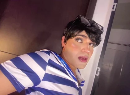 Ken Prince Sissy Latino Opens Her Bubble Ass to Pizza Delivery Man After Smelling Sweaty Feet