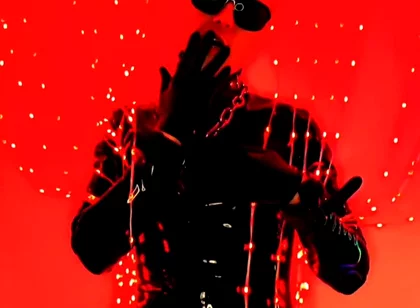 Rubber Musik Video
