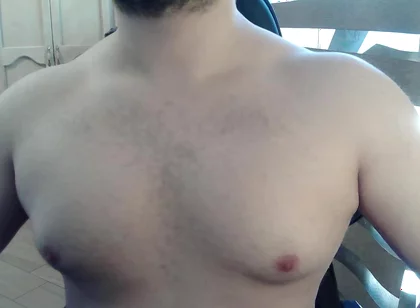 Muscular Stud Plays with His Nipples and Muscles