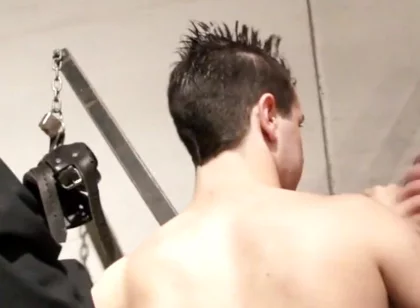 Bukkake Amateur with Gay Twinks Sucking All His Friends to the Cum