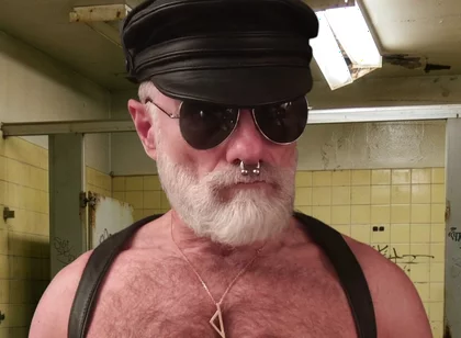 Pipedad Is a Nipple Pig