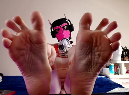 Paws Right in Your Face
