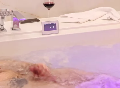 Hairy Muscle Stud: Luxury Jacuzzi Strip & Raw Jerk off - 4K Bodybuilder Solo