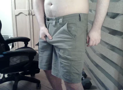 Hot Stud Goes Commando During Leg Day