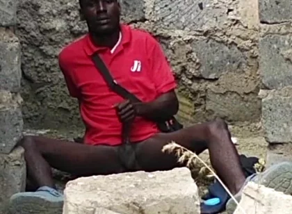 Shamba Boy Got Horny While on Duty