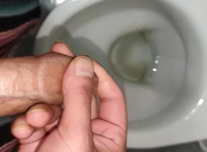 Beautiful Twink Jerks off in a Toilet