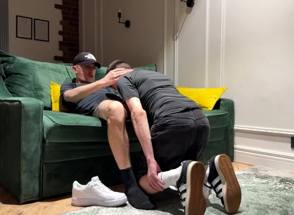 Sniffs Boyfriend's Dirty Socks After Work and Gets Cum Inside