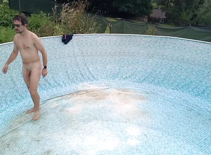 Naked in the Garden: Dirty Handjob in the Pool