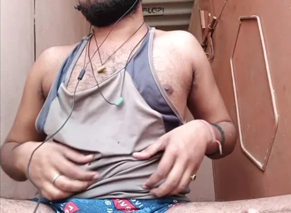 A Sexy Masturbater Doing Handjob with Full of Hornyness