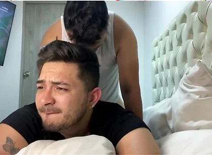 Padrastro Me Confunde Cuando Duermo Me Come El Culo A Pelo Y Me Lo Deja Lleno De Leche Caliente - Sexo Duro