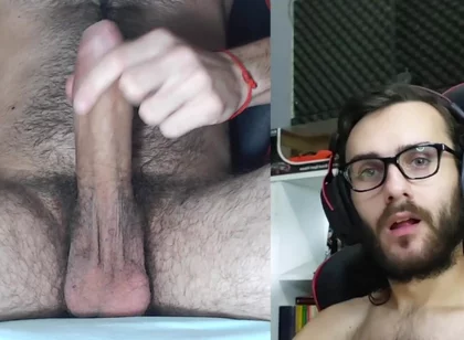 Masturbating Big Penis 4 Minutes, Look at the Face of Pleasure