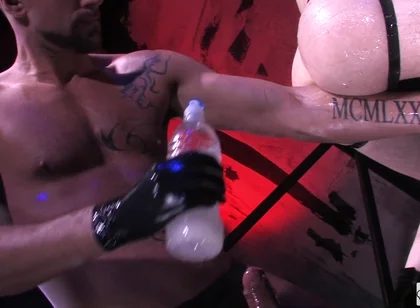 Fistpack 30 - 3 Fists in Paris