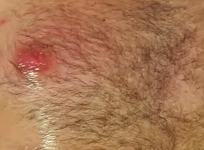 Muscle Bear Gets Edged