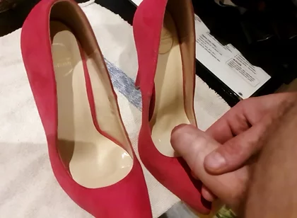 Beautiful Sexy Pumps of My Girlfriend's Friend.