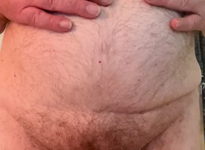 Coach Karl Rubs His Belly 6811