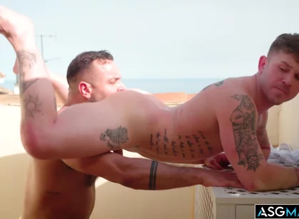 Sir Peter And Andrew Delta In Cant Help But Notice The Oversized Bulge On Hung Beach Goer