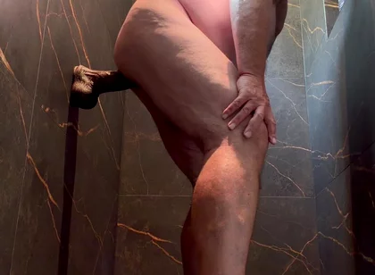 Massive Dildo Attempt