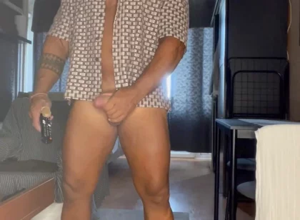 If You Like Me. Bisexual Bodybuilder Wank Solo