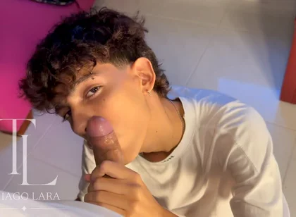 The Twink Delivery Man Warmed Me up and I Had to Put Him to Suck My Cock