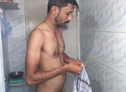 Get Bath Nude with Face