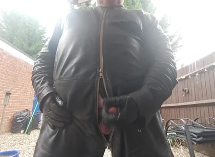 Wanking Outside