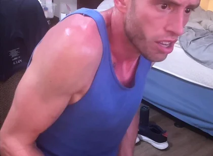 Edging for Hours in Chair, Feel It for 20 Mins That Im There and Finally Do Cum