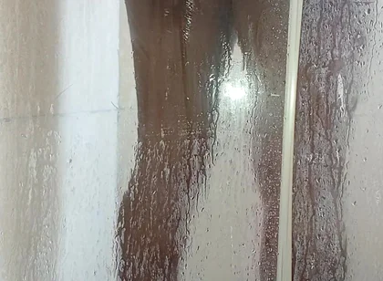 Time to Shower with My Toy
