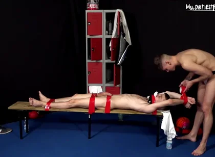 Bench-bound Sub Captivity