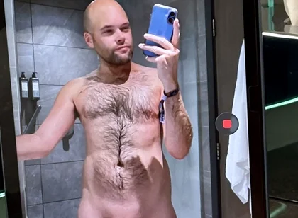 Horny Hotel Jerking