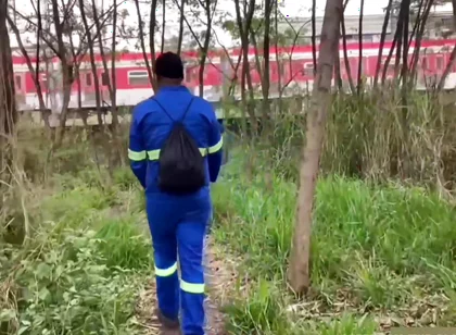 A Worker Passed Through the Park and Received a Blowjob.