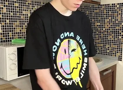 Young Twink's Gushing Cum Delight
