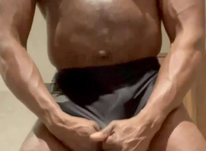 Sexy Black Muscle Stepdad Vibrating Sex Toy Wank
