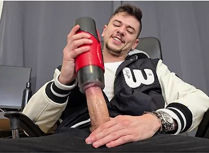 Jerking Off With My Toy !