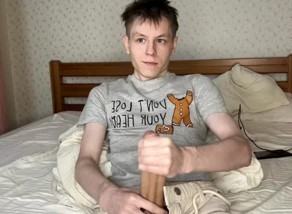 Three Days Abstinence Ends in Twink Bed Flooding