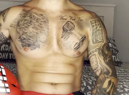 Boxing Cum with No Hands