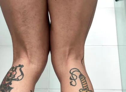 Giant Man Masturbates with His Big Cock and Shows His Ass and Feet.