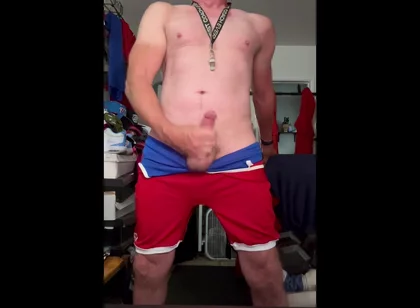 Jockdad87 Shoots a Load in His Wrestling Singlet