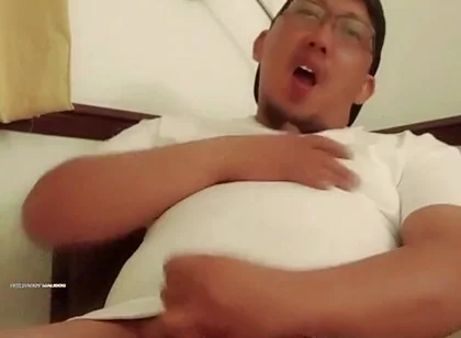 Solo Daddy Hard, Heavy, Hungry