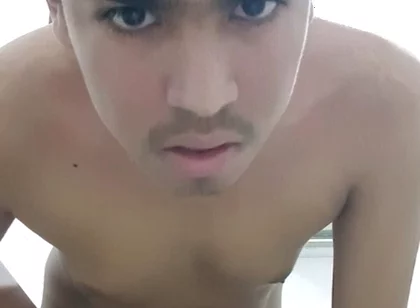 Good Sexy Man Jerks off in the Restroom