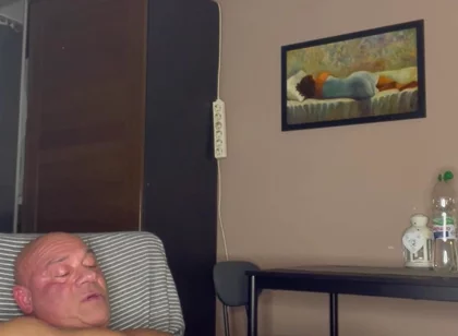 Bodybuilder Jerk off Home