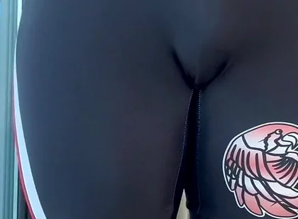 Big Muscly Man Has His Way with You! Cumshot Ending