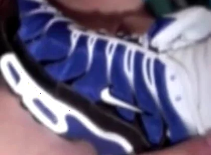 Arab slut submissed to the sneakers of his 2 friends