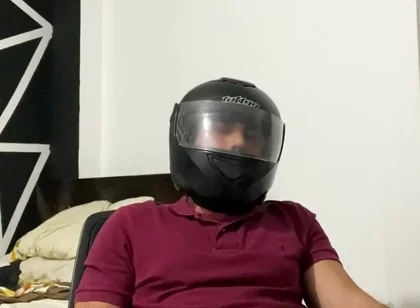 Messenger Masturbates to My Photos Part 1