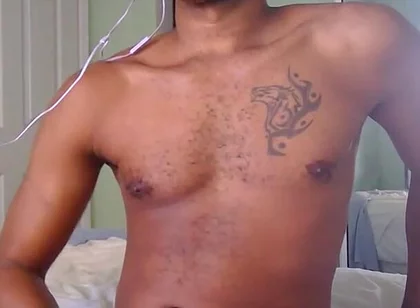 Kennie Jai Shows off on Cam